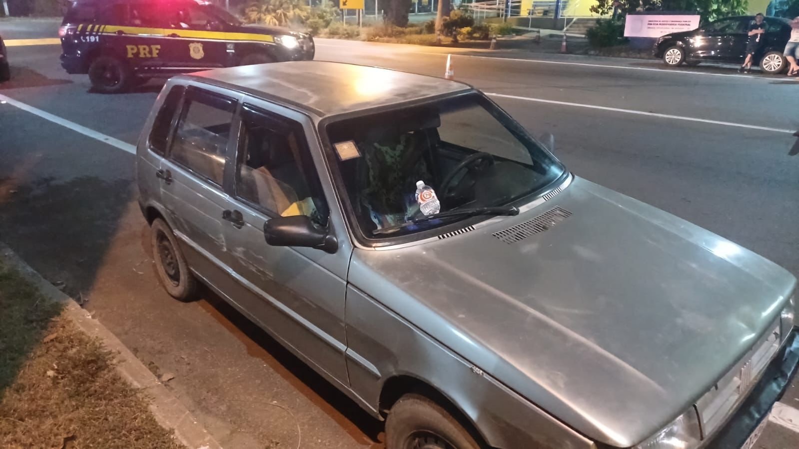 Idoso embriagado e na contramão não atende sinal de parada e quase atropela PRF ao tentar fugir de fiscalização em Goiás