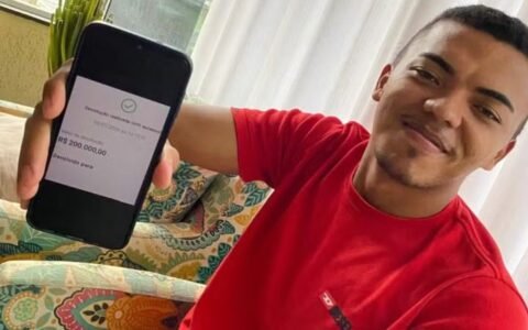 Após devolver PIX de R$ 200 mil, jovem é contratado e destaca valor da honestidade