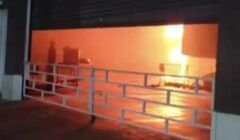 Fogo atinge galpão com ônibus e materiais de shows em Goiânia