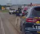 Carro com série de infrações é apreendido na BR-060