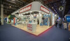 Dentalclean apresenta lançamentos na Abradilan Conexão Farma 2026 e reforça presença no varejo farmacêutico