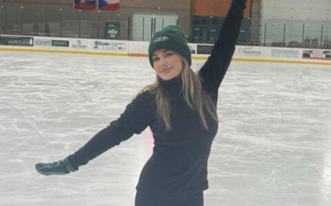 Influenciadora lucra ao vender comida mastigada a seguidores