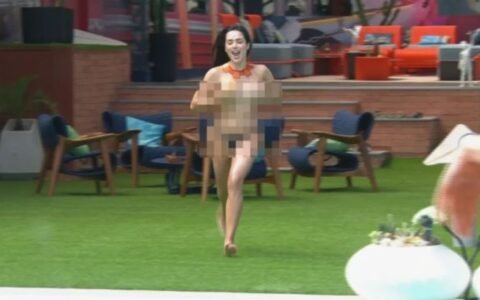 Promessa no BBB 26 faz Jordana pular seminua na piscina; assista