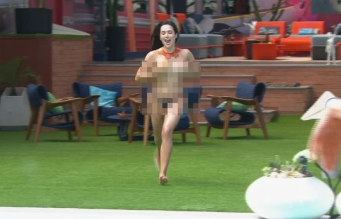 Promessa no BBB 26 faz Jordana pular seminua na piscina; assista