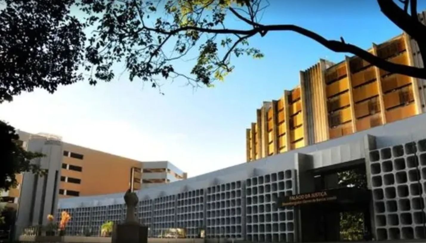 Erro judicial faz mulher inocente parar na prisão em Goiás