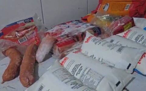 Padaria é autuada após vender alimentos fora da validade