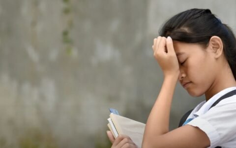 Pesquisa revela alta de tristeza e sofrimento entre adolescentes