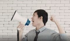 Falar alto demais pode revelar traços de comportamento