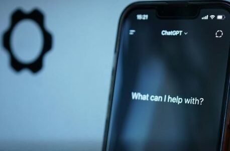 Concurso em Goiás: candidato escondia celular em vaso para usar ChatGPT