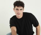 'Quem Ama Cuida' marca a estreia de João Victor Gonçalves no horário nobre da TV Globo