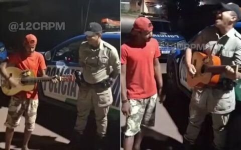Homem canta em abordagem e policial entra na apresentação