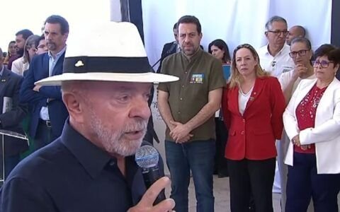Lula chama família Bolsonaro de traidores e dispara contra Flávio: 'imbecil'