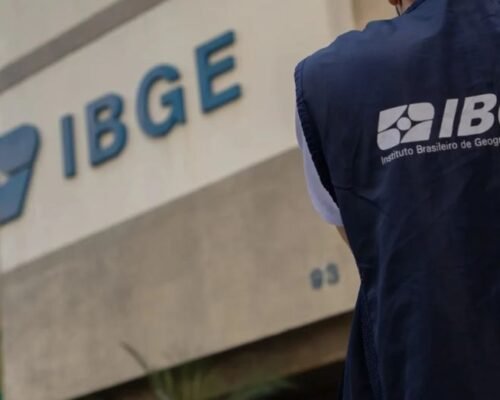 IBGE oferece vagas em Goiânia para níveis médio e superior com salários de até R$ 6,4 mil