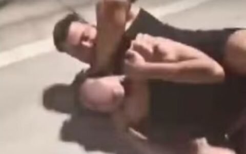Lutador é filmado chutando adolescente desacordado após mata-leão em Goiânia