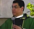 Padre alerta noiva após exigências do noivo e casamento acaba cancelado
