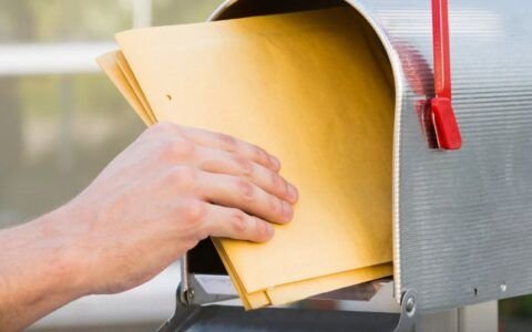 Correios terão de cortar jornada de empregado em 50% em Goiânia