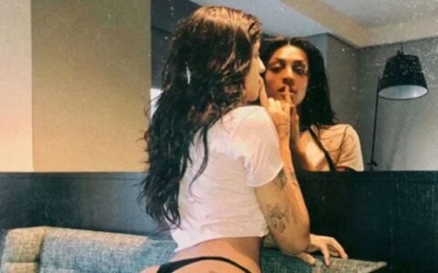 Pabllo Vittar aparece nua e de calcinha fio-dental em fotos ousadas