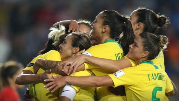 Copa Feminina de 2027 deve movimentar R$ 8,8 bilhões no Brasil