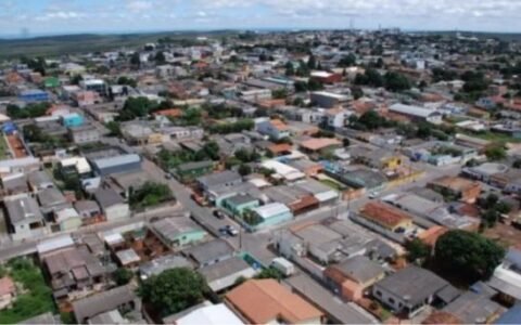 Concurso em Cristalina oferece 301 vagas na Educação com salários de até R$ 5,1 mil