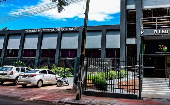 Câmara de Trindade lança concurso com salários de até R$ 7,5 mil