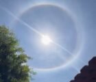 Halo solar cria círculo colorido e chama atenção em Goiás