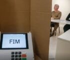 Eleições 2026: celular, smartwatch e óculos têm restrições na votação