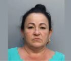 Mulher é presa após jogar balde de fezes em vizinha