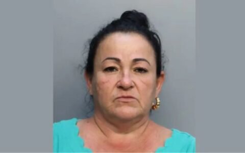 Mulher é presa após jogar balde de fezes em vizinha