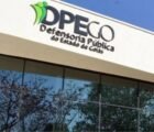Mãe desempregada escapa da prisão por dívida de pensão em Goiás