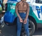 Mulher é presa após esfaquear homem e diz ter agido em legítima defesa