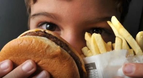 OMS lança guia contra obesidade infantil e adolescente